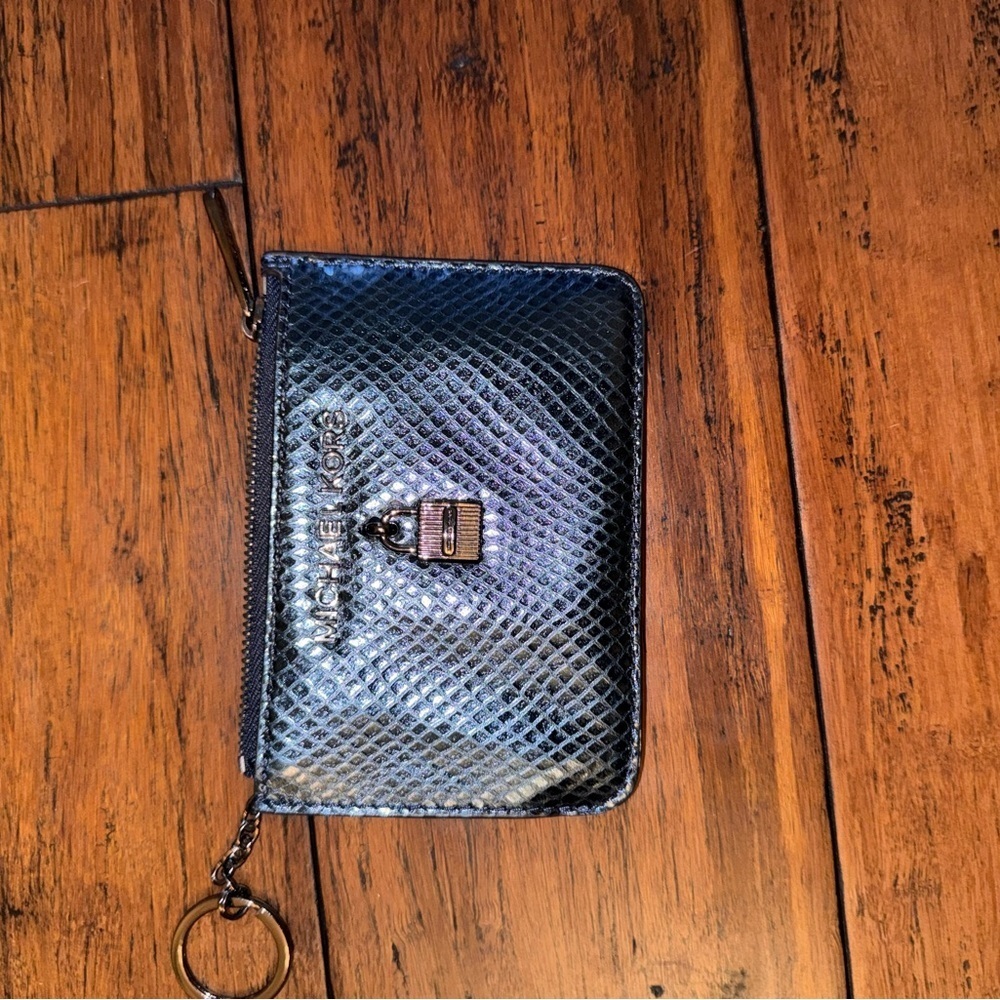 Michael Kors Shimmering Blue Snake Print Zip Card Holder Keychain Wallet - Picture 7 of 7